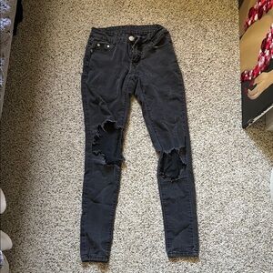 Stylish Black Distressed Women's Jeans